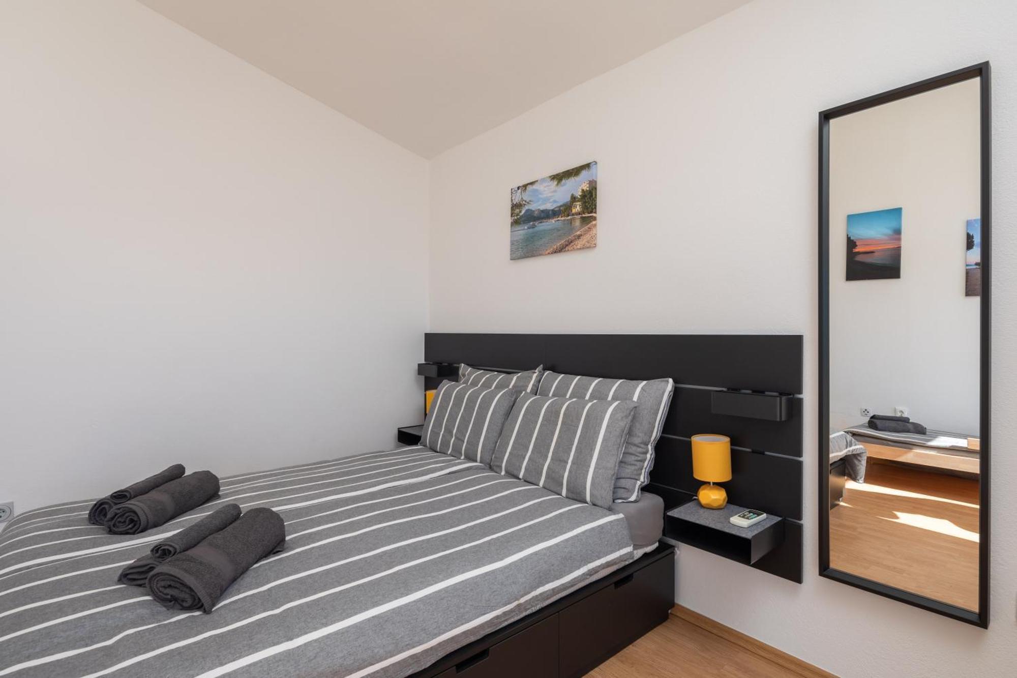 Sunshine Suites Omiš Esterno foto