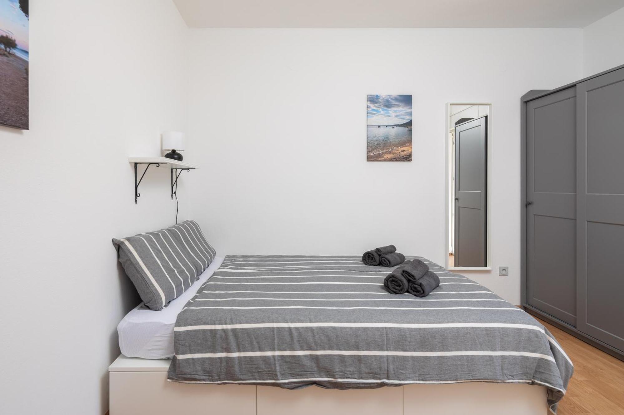 Sunshine Suites Omiš Esterno foto