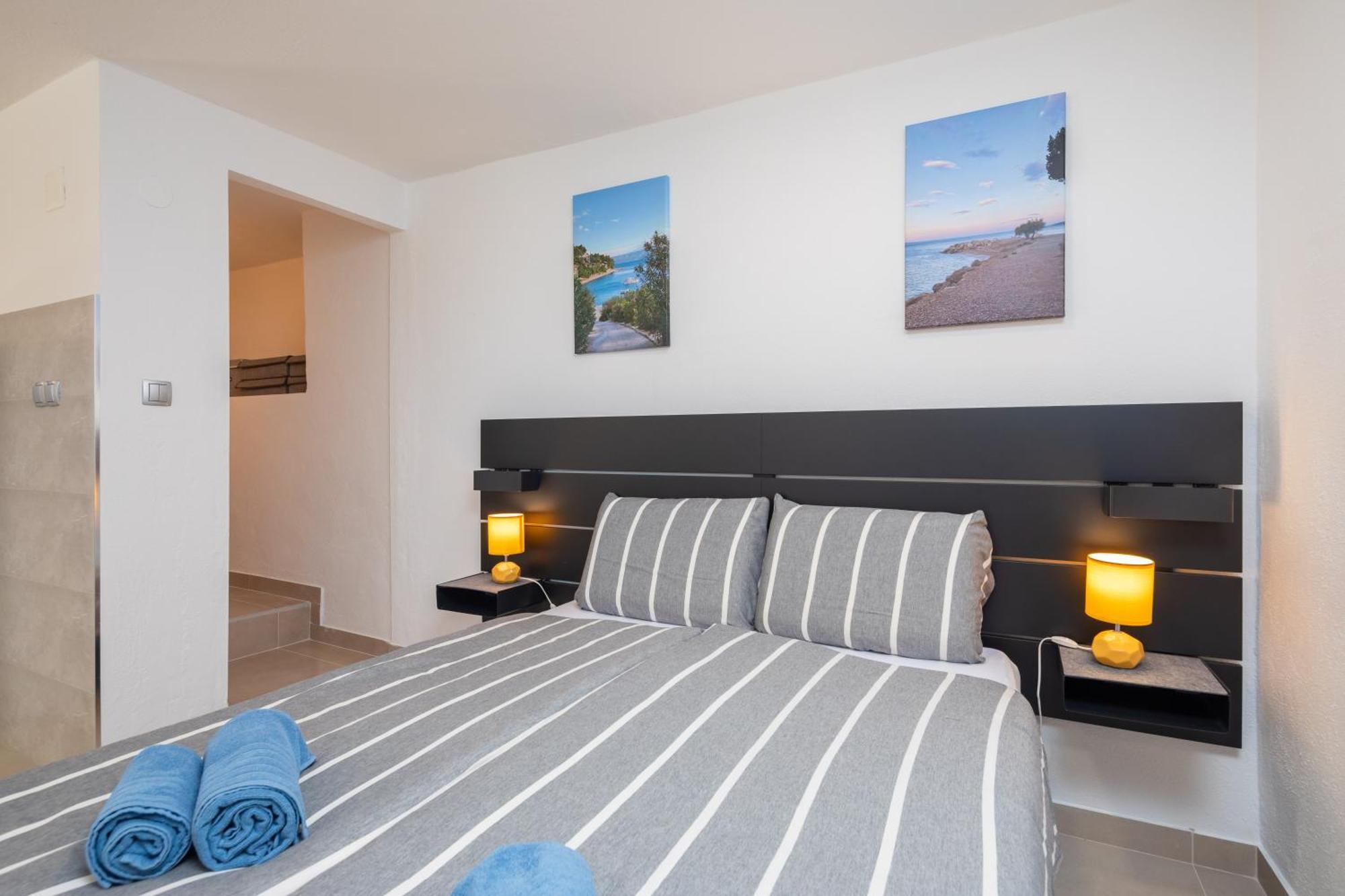 Sunshine Suites Omiš Esterno foto