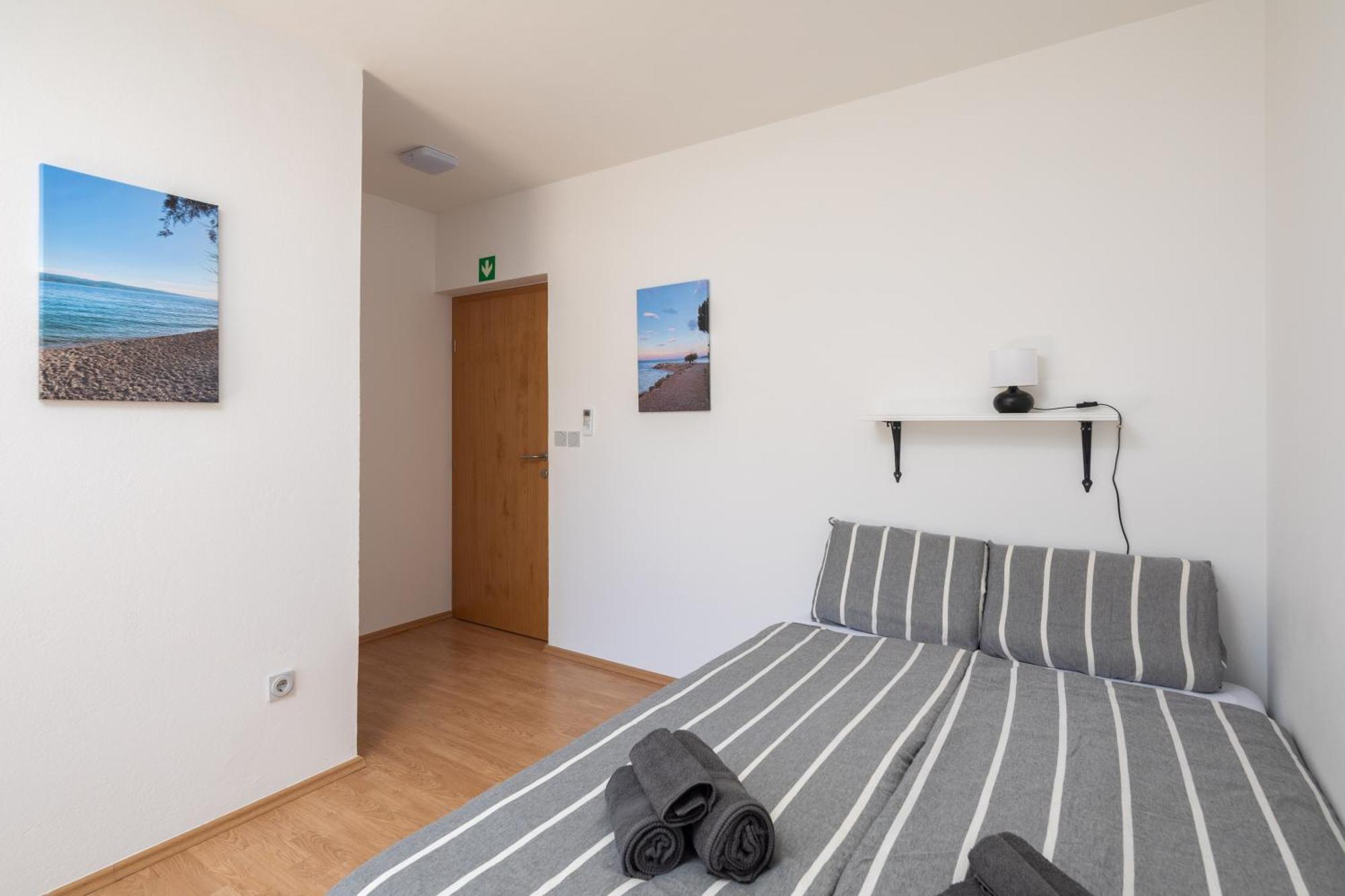 Sunshine Suites Omiš Esterno foto