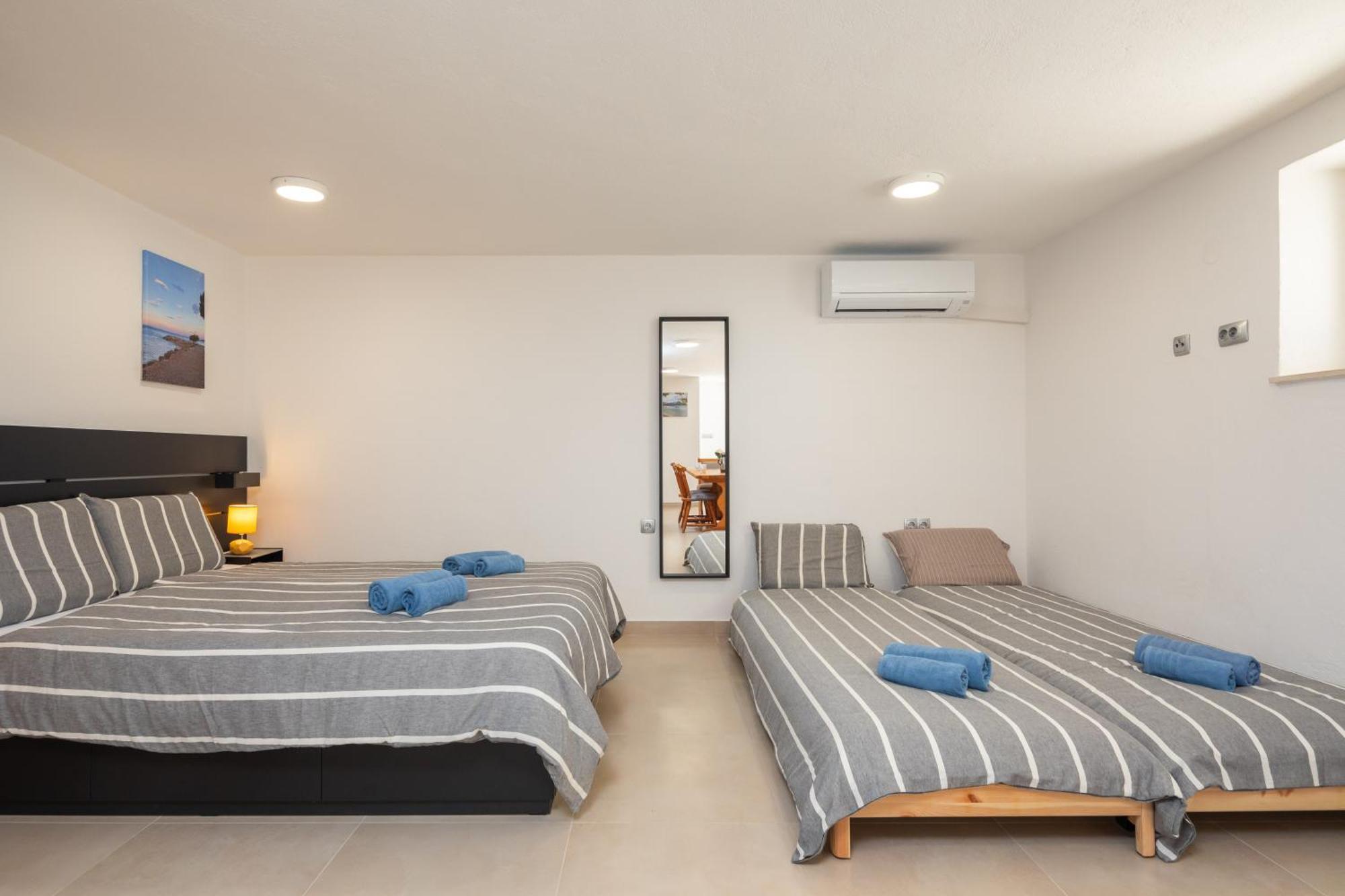 Sunshine Suites Omiš Esterno foto